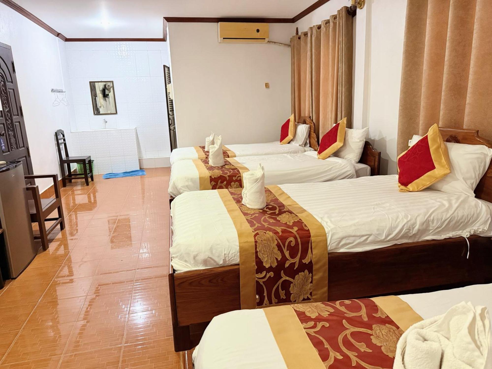 Vangvieng Sisavang Mountain View Hotel Vang Vieng Exterior foto