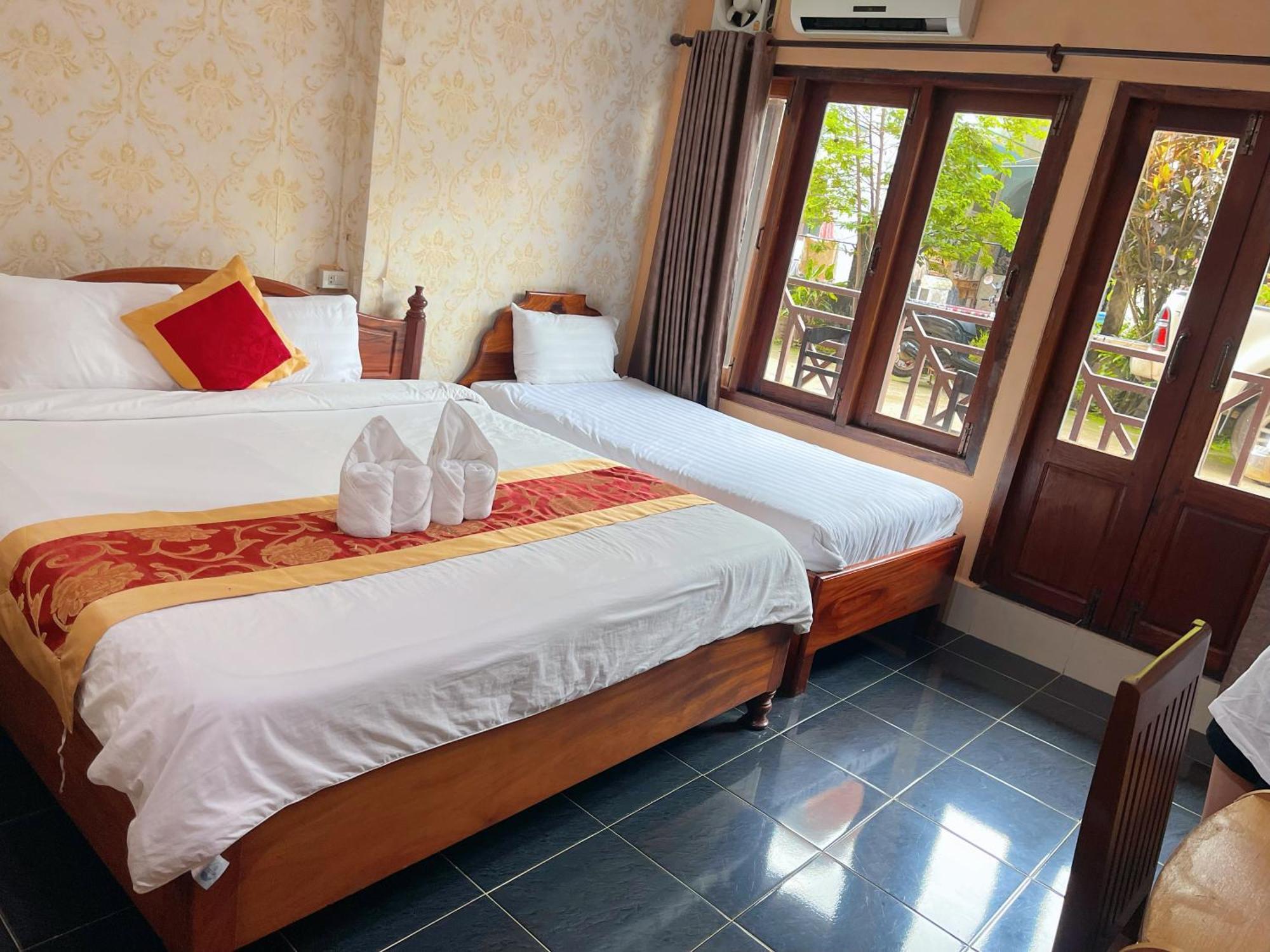Vangvieng Sisavang Mountain View Hotel Vang Vieng Exterior foto