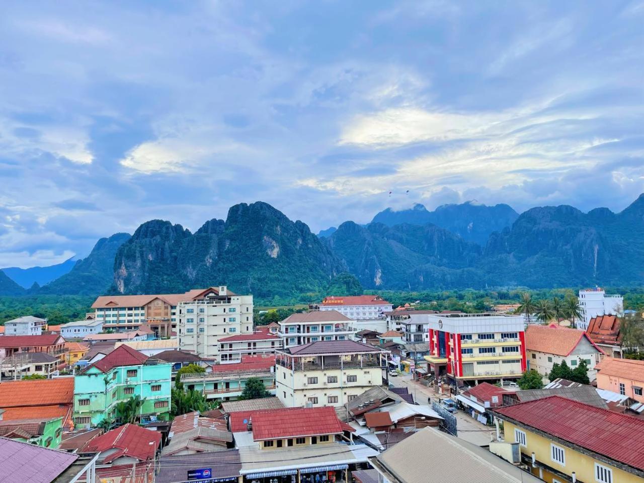 Vangvieng Sisavang Mountain View Hotel Vang Vieng Exterior foto